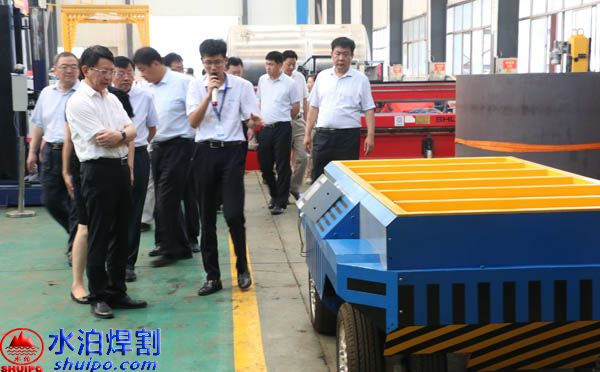 AGV机器人持续火热，新领域带来发展新机遇，水泊焊割自主研发的AGV小车