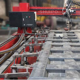 数控厢板自动焊接机